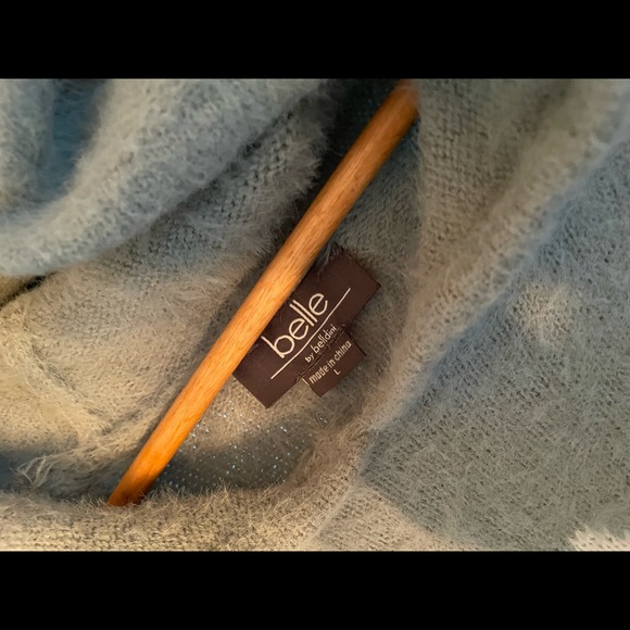 Cropped Ligth Blue Sweater, size Large - Picture 3 of 4